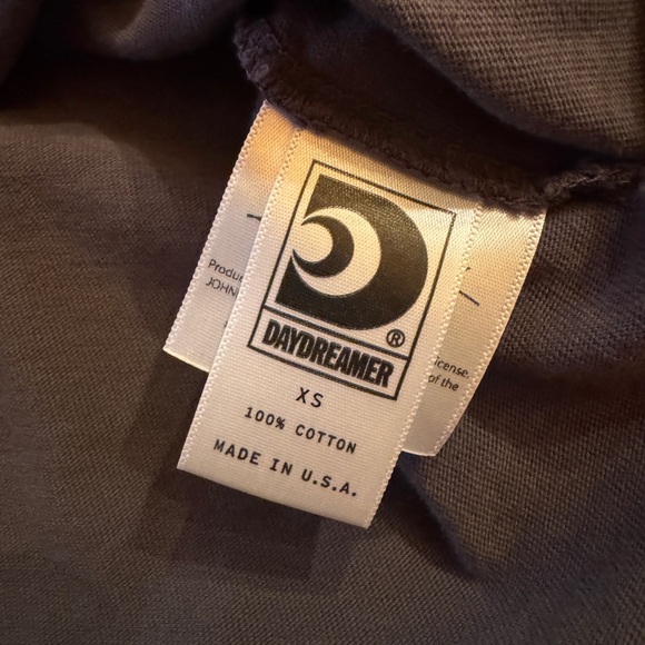 Johnny Cash tshirt LIKE NEW - Picture 4 of 5